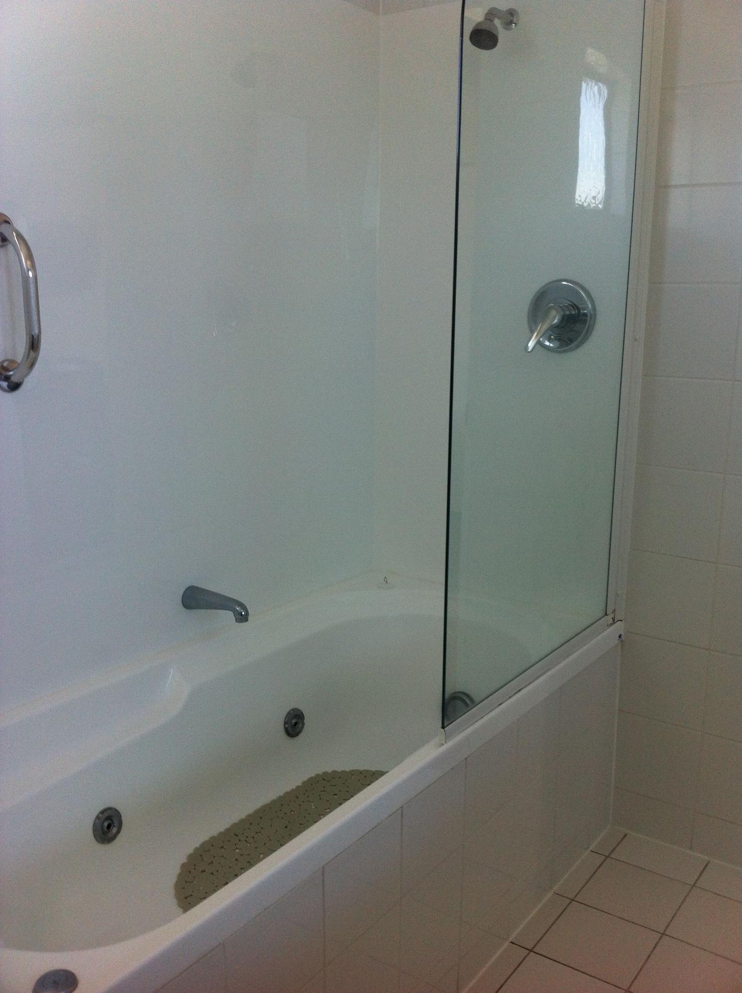 Hawks Inn Motel Upper Hutt Bagian luar foto