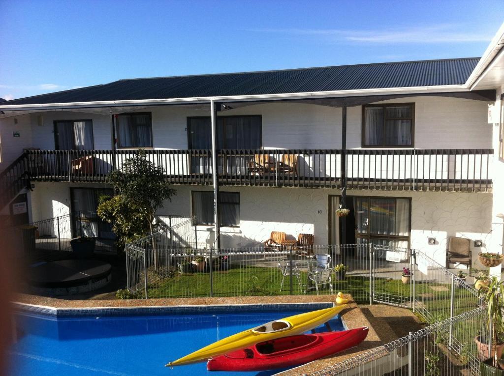Hawks Inn Motel Upper Hutt Ruang foto